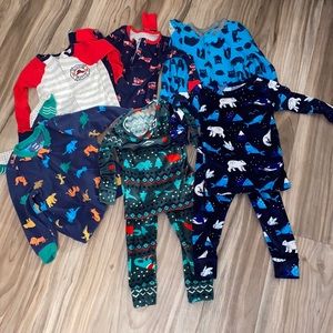 (6) Boys 2t Pajamas